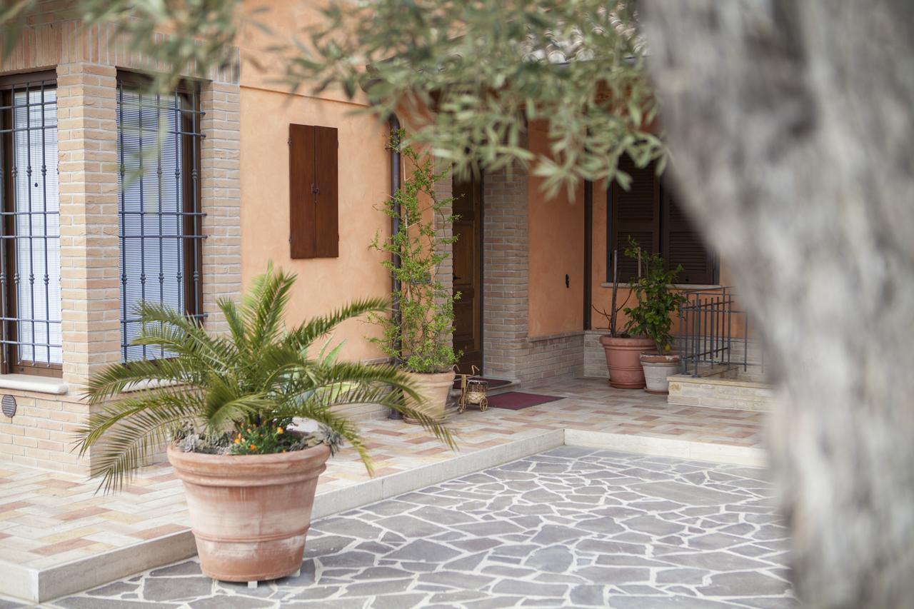 B&B La Gioiosa Assise Extérieur photo
