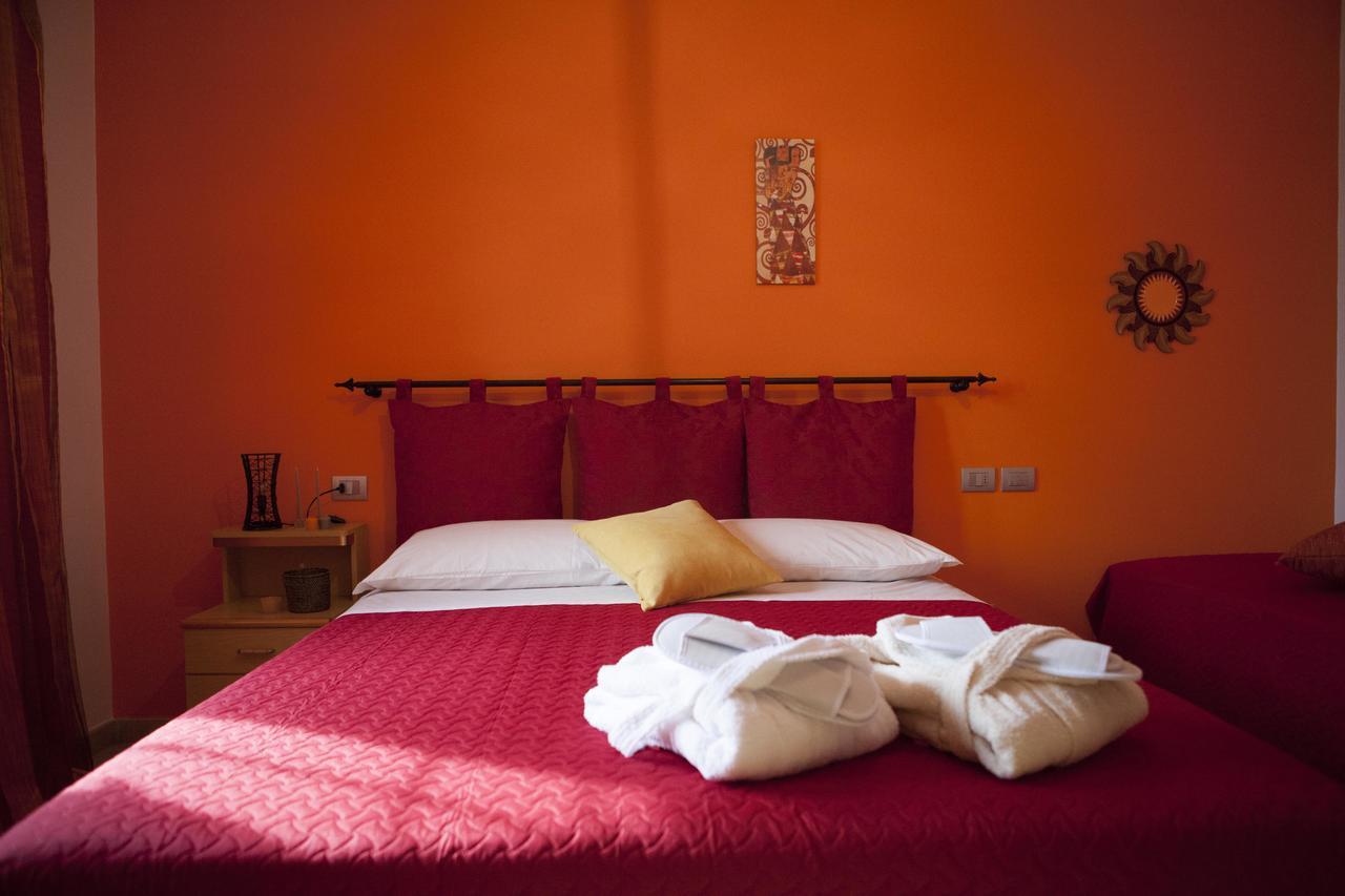 B&B La Gioiosa Assise Extérieur photo